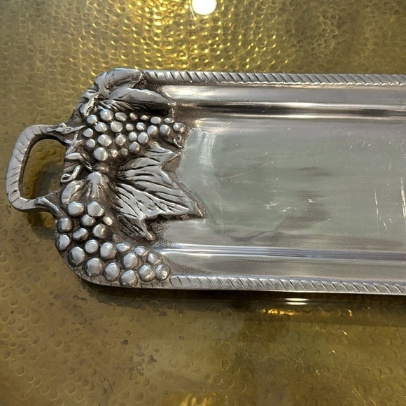 Vintage Betty Barrena Pewter Tray. Large Grape Leaf Tray w Handless - Picture 6 of 9
